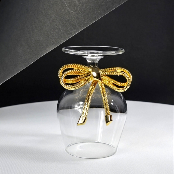 Vintage Gold Tone Bow Brooche Pin - Picture 4 of 16